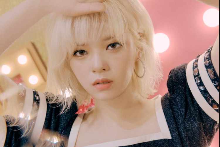 Jeongyeon แห่งวง TWICE อำลาค่าย JYP อย่างเป็นทางการ พร้อมเขียนจดหมายอำลาโดยยังคงให้ความสำคัญกับวง TWICE เป็นอันดับแรก